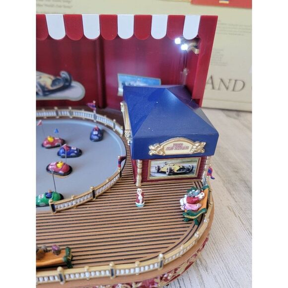 Mr Christmas Gold Label World Fair bump and go 2005 animated Musical - Picture 6 of 16